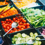 Buffet de légumes variés et colorés